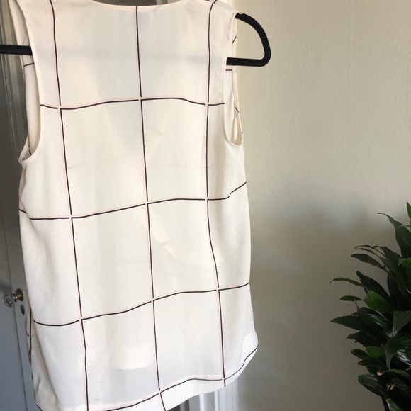 Trouve - Picture 5 of 6